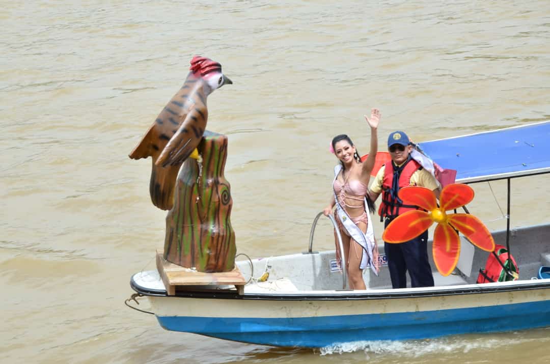 Candidatas al reinado Nacional del Bambuco navegaron sobre el río Magdalena