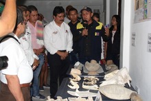 Con ‘Gobierno en Tu Municipio’, Gobernador González Villa llegó a Villavieja para revisar obras e inversiones