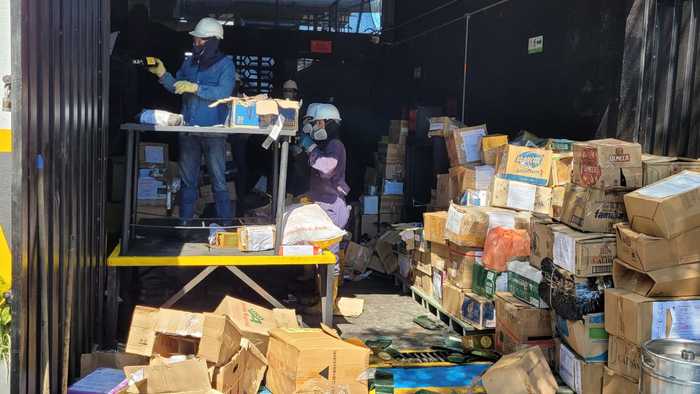 Más de tres toneladas de licor y cigarrillo de contrabando fueron destruidas en el Huila