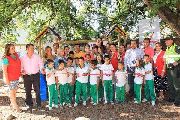Gestora Social entregó parques infantiles en Neiva y Tello