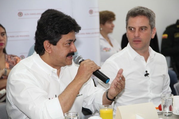 Gobernador González Villa, en jornadas de intenso diálogo con el Huila