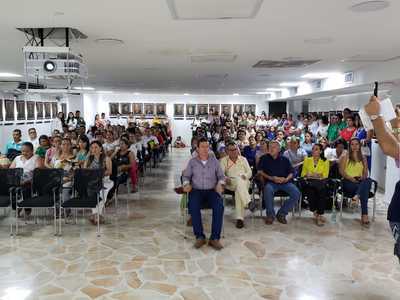 No Te Madures Biche trabaja en la iniciativa de Una hora en familia