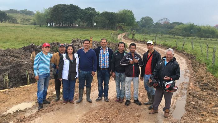Gobernación del Huila, en minga para recuperar vías rurales en Pitalito