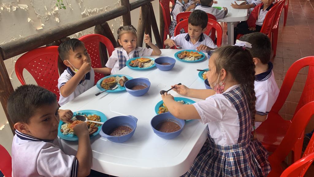 Programa de Alimentación Escolar le cumple a los niños y niñas del Huila